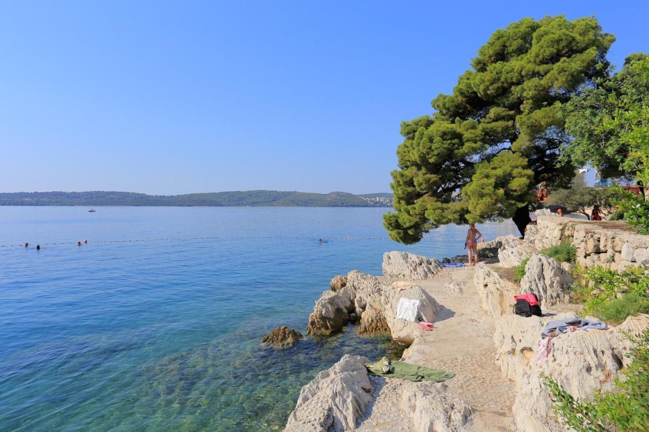 Rooms With A Parking Space Trogir - 17442 Exterior photo